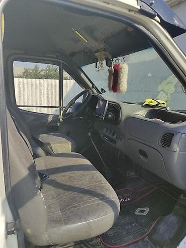 ag 07: Ford Transit: 2.5 l | 1998 il 300 km Van body type — 4