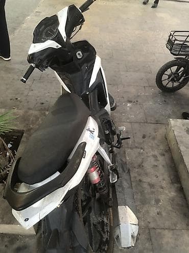 teker 215: Skuter / moped – şəhərdaxili istifadə üçün. Matasqilet 40 min — 2