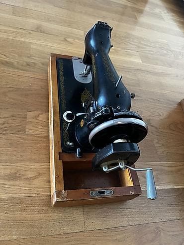 portativ: Mexaniki tikiş maşını – portativ taxta çamadanlı - Klassik, mexaniki — 2