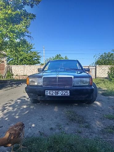 priora satışı: Mercedes-Benz 190 (W201) sedan - Kuzov: qara rəng, 4 qapı, klassik — 1