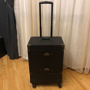 купить чемодан на колесах в баку: Makiyag ve dirnaq ustalar ucun tekerli camadan+2ehtiyat teker.Ideal — 4