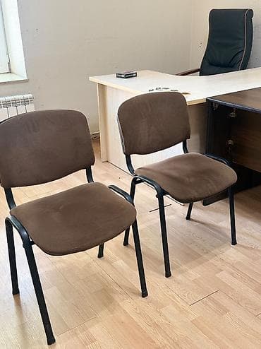 Mebel: 9 stul(oturacaq) satılır. Hamısı birlikdə 90 azn. 2 dənəsi qara 7 — 1