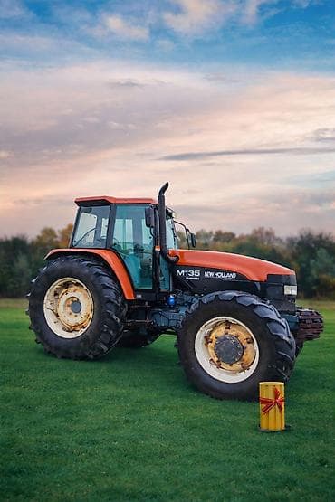 New Holland M135 traktor - Model: New Holland M135 (TM/TL seriyası