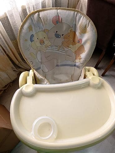 Uşaq yemək stulu - Rahat və dayanıqlı konstruk­siya: metal karkas