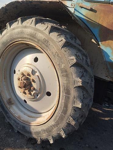 ford fusion naklatka: Traktor MTZ (Belarus) tipli, kabinalı, tam ölçülü arxa təkərli kənd — 7