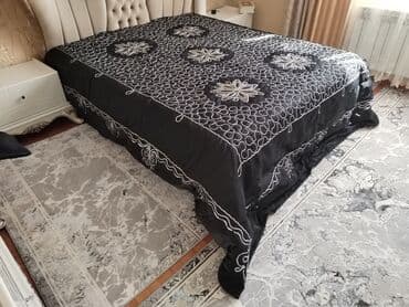 divan örtük: Yataq üçün İşlənmiş rəng - Qara Yataq örtüyü, Ünvandan götürmə, Ödənişli çatdırılma — 2