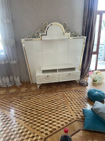 подставка для телевизора: TV stend. yaxsi veziyetde — 1
