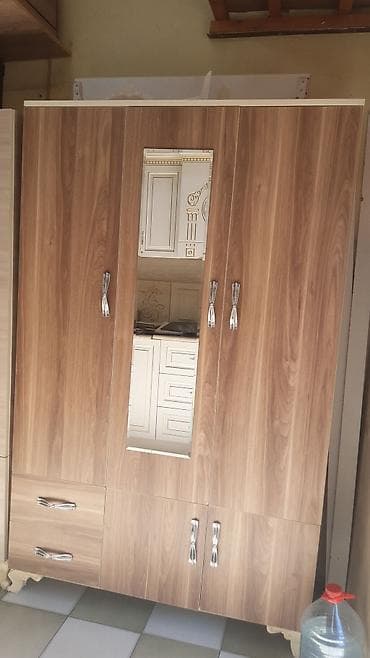 şifanerler: 3 Qapi Dolablarin Her biri anbarda mobcuddur. En 120 sm Hundurluk 2m — 1