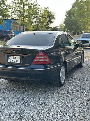 ucuza elektrikli scooter: Mercedes-Benz C-Class: 2.4 l | 2001 il Sedan — 6