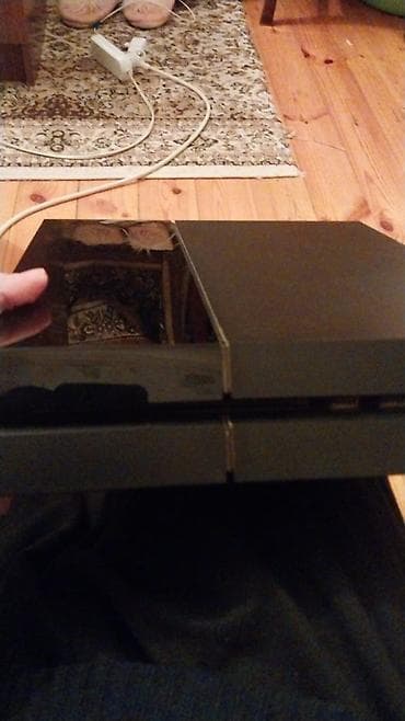 ps4 icare: PlayStation 4 (PS4) – Original model Komplekt: - PS4 konsolu — 6