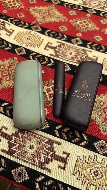 i̇qos iluma: IQOS ILUMA One cihazı və aksesuar dəsti Məhsul tərkibi: - IQOS ILUMA — 1