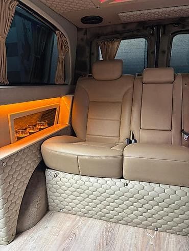 Mercedes-Benz Viano — 1