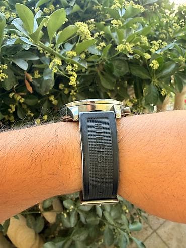 sensor saatlar: Tommy Hilfiger kişi qol saatı 2eded var ikisin alana endirim edecem — 4
