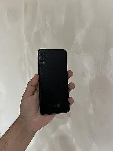 ev telfonları: Samsung Galaxy A10, 32 GB, rəng - Qara, İki sim kartlı — 4