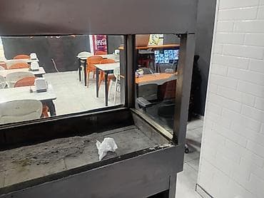Paslanmayan poladdan vitrinli kömür/odun sobası – restoran və