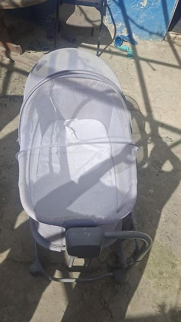 Oğlan və qız üçün, İşlənmiş, Dördbucaq, Beşik, Dəstsiz, Matras ilə, Yellənmə mexanizm ilə — 4