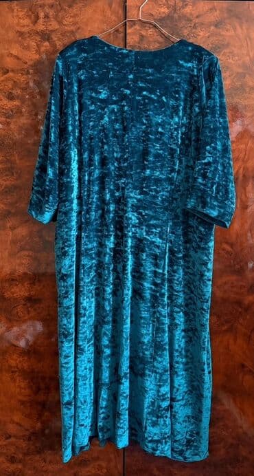 женские платья комбинация: Bu geyim qadınlar üçün nəzərdə tutulmuş müxtəlif üslublu iki paltardan — 13