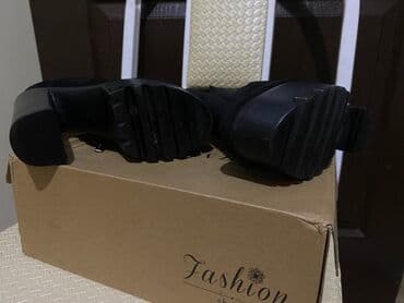 qara mokasinlər: Ölçü: 37, rəng - Qara, İşlənmiş — 4