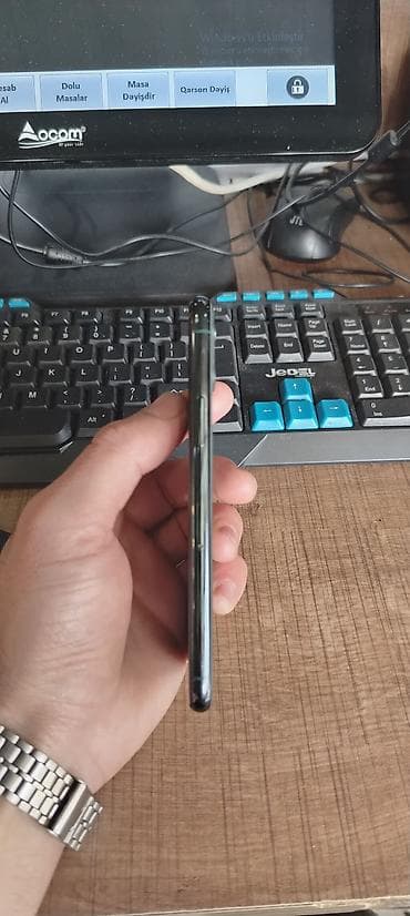 blu ray player: IPhone 11 Pro, 256 GB — 3