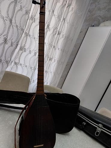 tar aleti: Elektrikləşdirilmiş saz (elektro-saz) – yumurta formalı korpus, uzun — 2