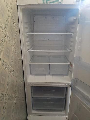mini soyuducu: İşlənmiş 2 qapılı Indesit Soyuducu Satılır, rəng - Ağ — 3