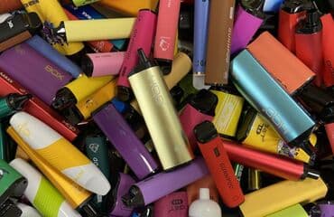 shah qəlyan mağazası qelyan tutunleri və qəlyan satışı: Işlenmiş vazol satılır denesi bir manat 40 50 eded var heç birinde — 1