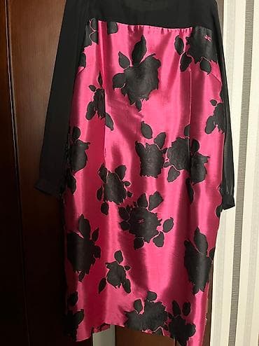 Şortlar: Marina Rinaldi markasinin geyimidir. 1-2 defe geyinilib. Yeni kimidir — 1