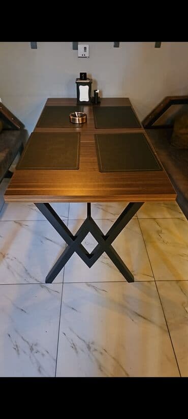 Qonaq masası, Yeni, Açılmayan, Taxta, Dördbucaq masa