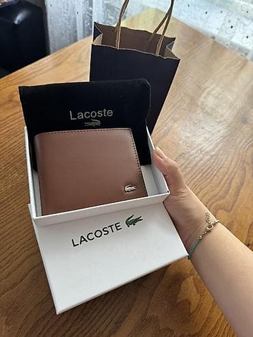Lacoste kişi pul kisəsi - Brend: Lacoste - Rəng: tünd qəhvəyi -