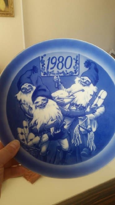 подарок подруге: Tarelochka iz Shvecii, diametr pochti 22sm, prekrasniy podarok, bez — 1