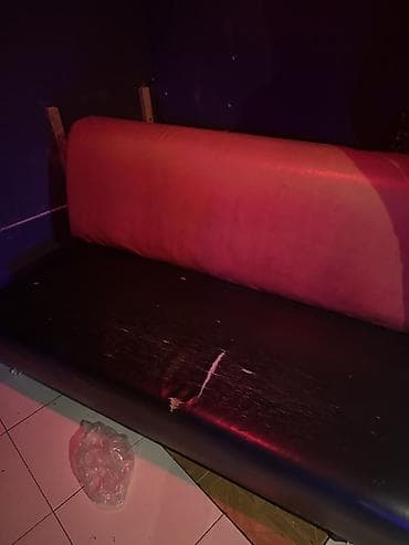 xalca sekilleri: Qonaq otağı üçün, Açılmayan, Dördbucaq masa — 5