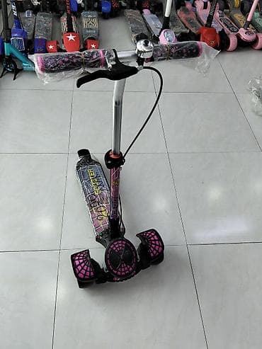 moped: Uşaq skuterı – 3 təkərli, LED işıqlı, zınqırovlu - Dizayn: Hörümçək — 4