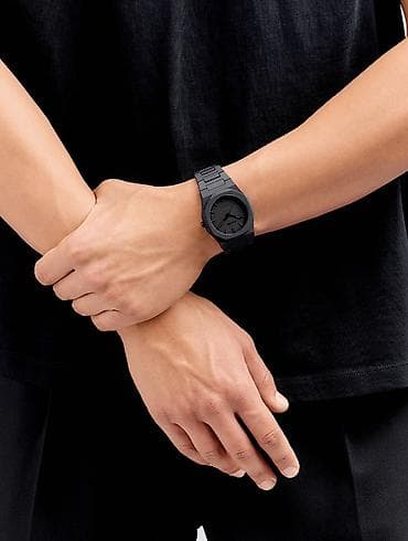 bahali qol saatlari: Yeni, Qol saatı, rəng - Qara — 1