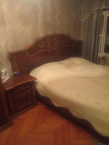 komod satilir: Klassik üslublu yataq otağı mebel dəsti. tecılı satılır 130 AZN, shkaf — 4