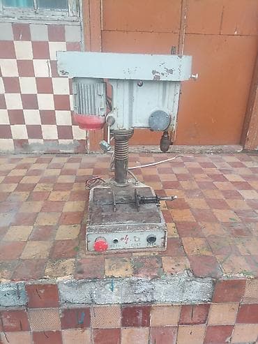 İstehsal avadanlığı: Sənaye tipli stolüstü dəlikdelən (şpindelli) qazma dəzgahı - Güclü — 2