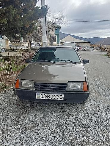 VAZ (LADA) 21099: 1.5 l | 1995 il Sedan