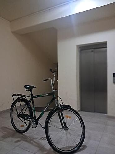 İşlənmiş Şəhər velosipedi Stels, 28", sürətlərin sayı: 1, Ünvandan götürmə — 3