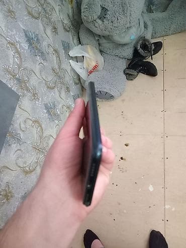 android monitor satilir: Yalniz vp Xiaomi Redmi smartfon - Ekran: 6.3" damcı formalı ön kamera — 4