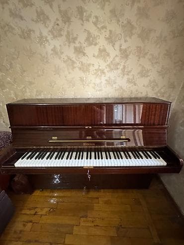 gitara akustik: Rönisch şaquli pianino - Alman istehsalı Rönisch upright pianino - — 2
