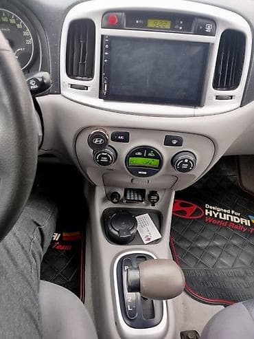 hundai accent 2011: Hyundai Accent: 1.6 l | Sedan — 3