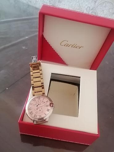 cartier tank: Cartier qol saatı – klassik Ballon Bleu üslubu - Korpus: dairəvi — 3