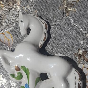 at suvinir: Fiqur — 3