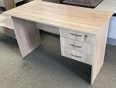 ofis ustolu: Yeni, İşçi üçün, Dördbucaq masa — 3