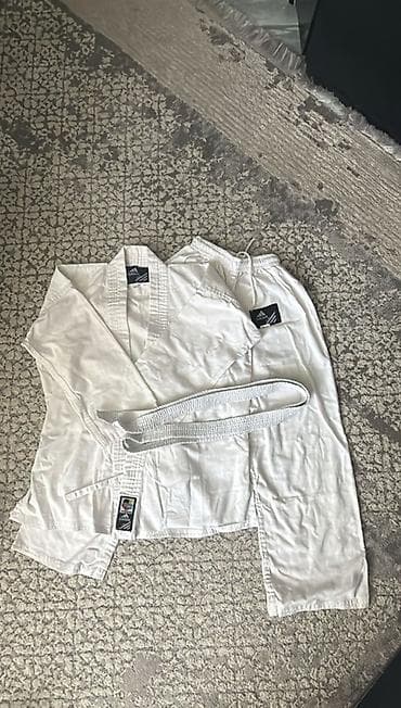 yun koftalar: Karate üçün tam dəst Az işlənmişdir 2 dəst 1 cütü 25 manat iki cütü — 1