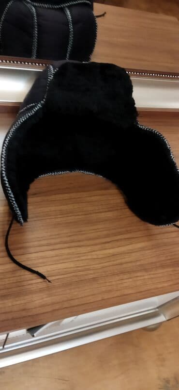 kişilər ucun papaq və şarf dəstləri: Qışpapaqları, kişi üçün,Rusiyadan alınıb,qara 25manat,qəhvəyi — 6