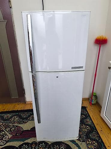 Б/у 2 двери Toshiba Холодильник Продажа, цвет - Белый — 1