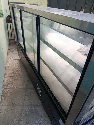 Dərin dondurucular: Şüşəli soyuducu vitrini – vitrin tipli nümayiş soyuducusu - Ön tərəfi — 5