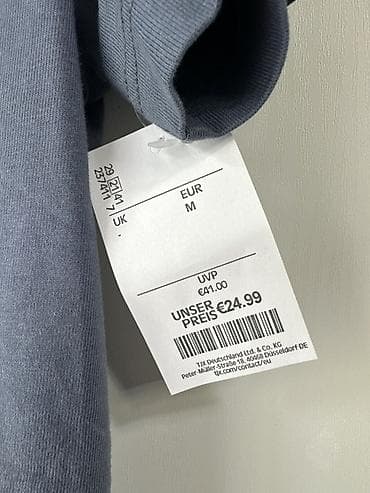 sentrum qiyməti: Futbolka, Calvin Klein, M — 3