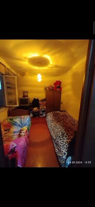 ilkin ödəniş 10000 evlər: 3 sot torpaqda 5 otaqlı həyət evi satılır Əfqan baglarinda. Reyal — 10