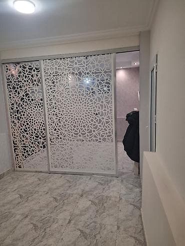 взять офис в аренду: İşıqlı və səliqəli planlı yeraltı/birinci mərtəbə sahə. Aşağıdakı — 9